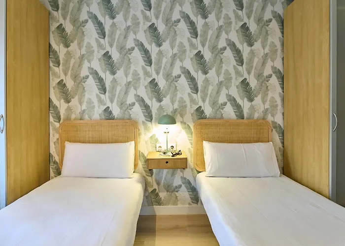 Fira By Gaiarooms Apartmán *