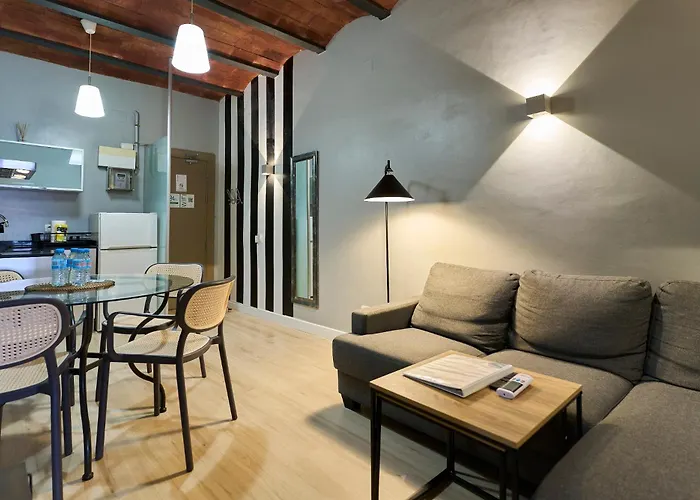 Fira By Gaiarooms Apartmán